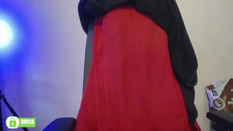 Snapshot of insanestud_miles chatting on 10/06/25, 07:28 Miles online show from 10/06/25, 07:28