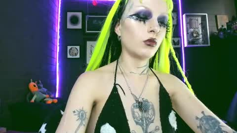 Snapshot of insania_999 chatting on 02/20/25, 08:03 SANIA online show from 02/20/25, 08:03