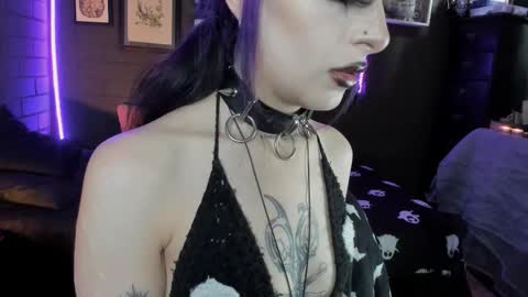   SANIA  online show from 10/15/25, 05:35