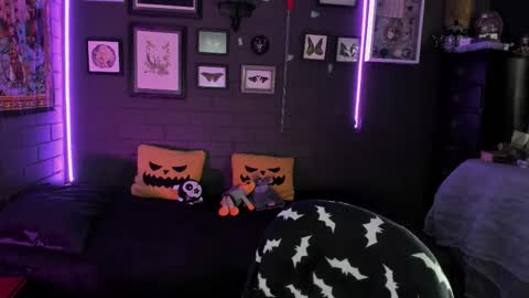   SANIA  online show from 10/30/25, 05:35