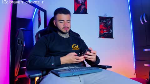 Brayan Chavez online show from 01/07/25, 04:18