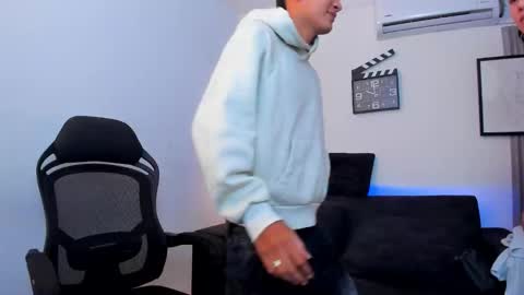 Damian Sam Jack Daniel and James online show from 11/15/25, 03:04