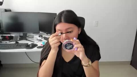 Iris 3 online show from 11/08/25, 05:34