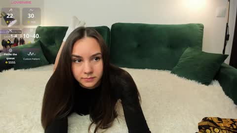 Yuli online show from 09/25/25, 09:35