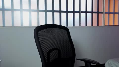 invincible200 online show from 10/30/25, 01:56