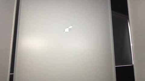 invisible_object online show from 11/03/25, 08:10