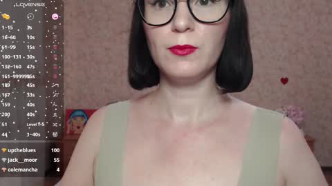 Snapshot of irenlarasani chatting on 02/21/25, 12:39 IrenLarasani online show from 02/21/25, 12:39