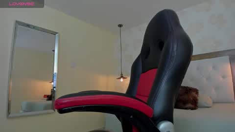 irina_palvin online show from 10/16/25, 12:39