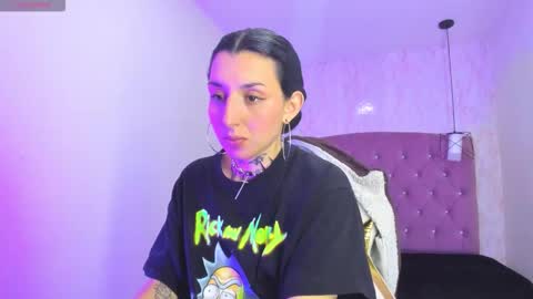 iris_77 online show from 11/11/25, 05:35