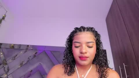 Snapshot of iris_hott1 chatting on 12/30/24, 01:15 iris online show from 12/30/24, 01:15