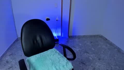 Iris online show from 10/29/25, 03:36