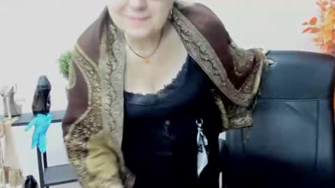 I R I S online show from 02/12/25, 08:16