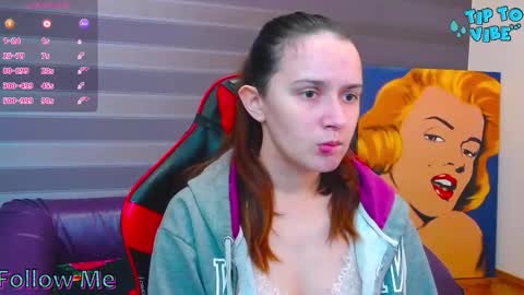 Snapshot of irisnichols chatting on 10/18/25, 12:57 Iris online show from 10/18/25, 12:57