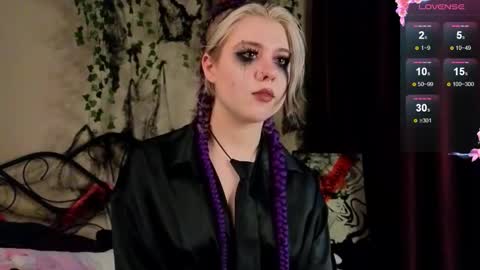 Snapshot of irissocute chatting on 10/31/25, 10:27 I am Cutie Iris3 online show from 10/31/25, 10:27