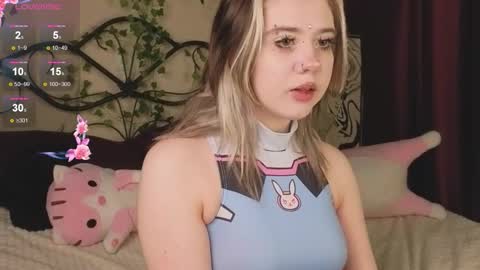 Snapshot of irissocute chatting on 11/16/25, 07:25 I am Cutie Iris3 online show from 11/16/25, 07:25