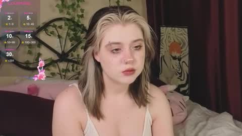 Snapshot of irissocute chatting on 11/20/25, 09:09 I am Cutie Iris3 online show from 11/20/25, 09:09