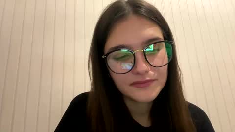 Snapshot of irisss31 chatting on 12/07/24, 04:03 irisss31 online show from 12/07/24, 04:03