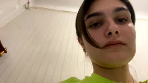 Snapshot of irisss31 chatting on 12/17/24, 04:43 irisss31 online show from 12/17/24, 04:43