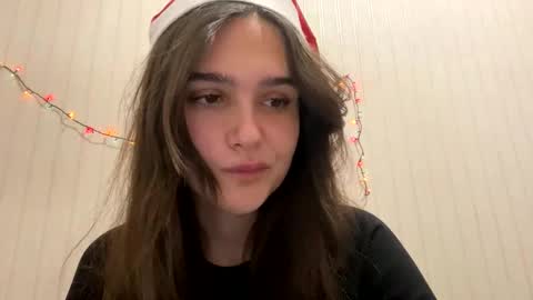Snapshot of irisss31 chatting on 12/24/24, 09:22 irisss31 online show from 12/24/24, 09:22