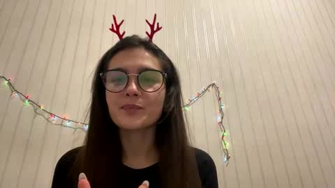 Snapshot of irisss31 chatting on 12/25/24, 05:47 irisss31 online show from 12/25/24, 05:47