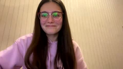 Snapshot of irisss31 chatting on 01/15/25, 07:01 irisss31 online show from 01/15/25, 07:01