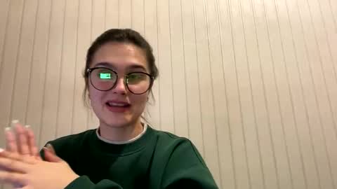 Snapshot of irisss31 chatting on 02/15/25, 07:28 irisss31 online show from 02/15/25, 07:28
