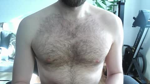 Snapshot of irndke chatting on 10/26/25, 09:04 Irndke online show from 10/26/25, 09:04