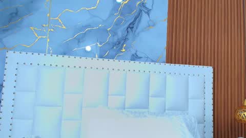 Sandy  online show from 02/22/25, 12:29