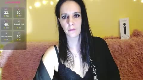 Snapshot of irwi_tomboy chatting on 11/21/25, 01:21 Irwi Tomboy online show from 11/21/25, 01:21