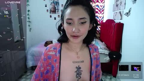 Snapshot of isa_bella___ chatting on 02/28/25, 10:50 Isa online show from 02/28/25, 10:50