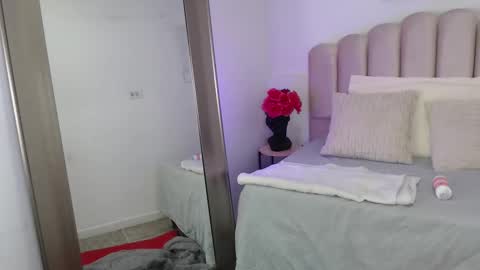 isa_bigass online show from 11/02/25, 05:32