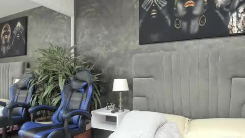 Isa Lancaster online show from 10/08/25, 08:17