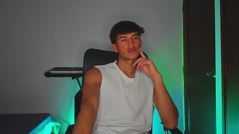 Snapshot of isaac__efx chatting on 12/12/24, 07:59 isaac online show from 12/12/24, 07:59