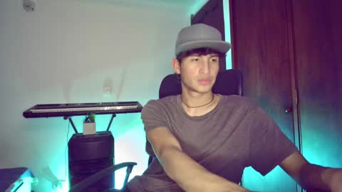 Snapshot of isaac__efx chatting on 01/07/25, 05:54 isaac online show from 01/07/25, 05:54