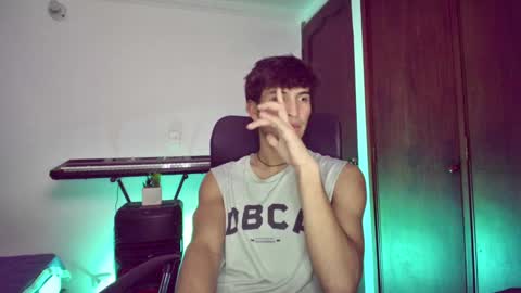 Snapshot of isaac__efx chatting on 01/10/25, 01:10 isaac online show from 01/10/25, 01:10