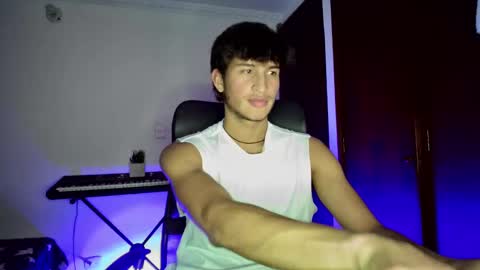 Snapshot of isaac__efx chatting on 01/21/25, 05:16 isaac online show from 01/21/25, 05:16