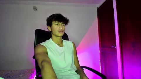 Snapshot of isaac__efx chatting on 02/12/25, 12:37 isaac online show from 02/12/25, 12:37