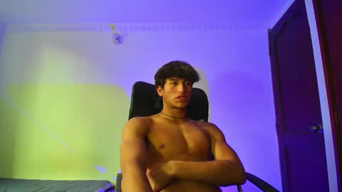 Snapshot of isaac__efx chatting on 09/24/25, 06:11 isaac online show from 09/24/25, 06:11