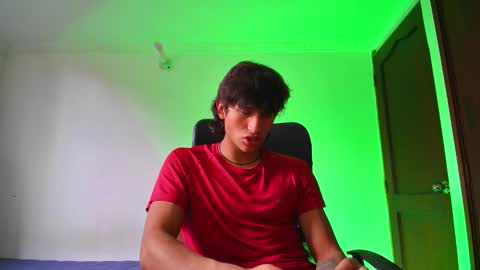 Snapshot of isaac__efx chatting on 09/26/25, 05:39 isaac online show from 09/26/25, 05:39