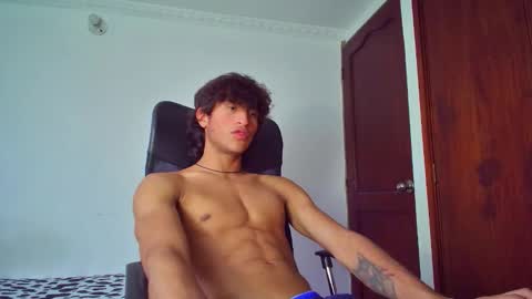 Snapshot of isaac__efx chatting on 11/04/25, 10:20 isaac online show from 11/04/25, 10:20