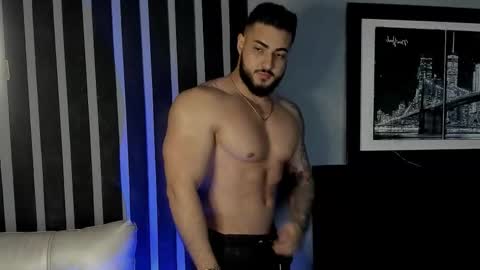 Isaac online show from 10/24/25, 10:39