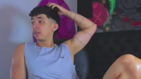 isaac_cryston online show from 10/12/25, 08:08