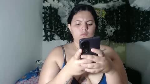 Snapshot of isaaval100 chatting on 10/12/25, 06:07 isaaval100 online show from 10/12/25, 06:07