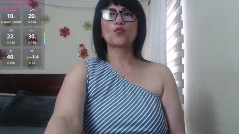 Snapshot of isabeel_sofia01 chatting on 10/07/25, 07:22 Isabeel Sofia online show from 10/07/25, 07:22