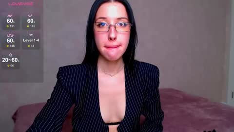 Bella online show from 09/27/25, 08:36