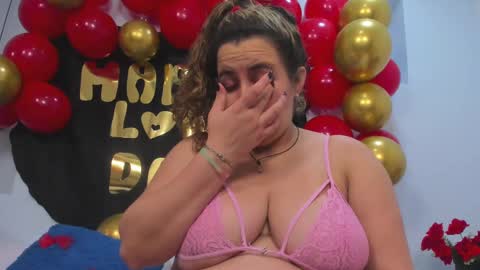 Snapshot of isabela_parkerr chatting on 09/22/25, 11:23 Mommy Isa online show from 09/22/25, 11:23