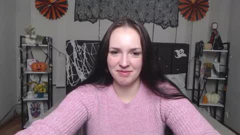 IsabelBlackberry online show from 11/10/25, 06:34