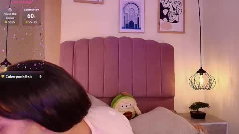 Snapshot of isabelgh_ chatting on 11/06/25, 03:40 isabelgh_ online show from 11/06/25, 03:40