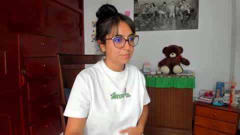 Isabella22 1 online show from 12/03/24, 06:49