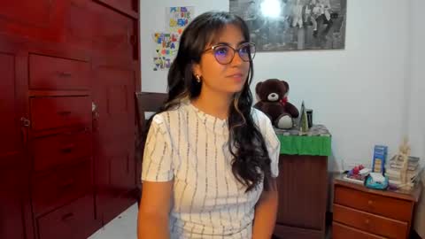 Isabella22 1 online show from 01/08/25, 02:35